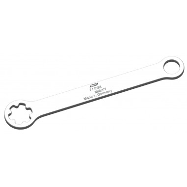 Ring wrench